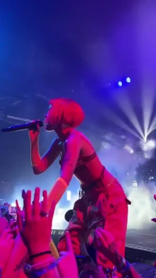 iamhalsey - I woke up so horny and hard in Dub@i and I CUM INSIDE my own mouth