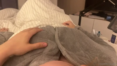 vivian_rose - Showing off my long legs, toes, and dirty soles after cam 😉 