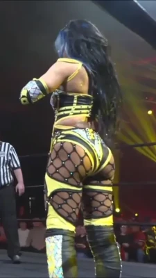 sashabankswwe - Show me some love here 😈