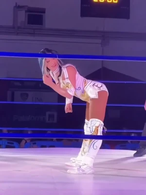sashabankswwe - Le début d'un bon plaisir... vous voulez voir quand je le met en