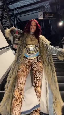 sashabankswwe - 𝗛𝗨𝗚𝗘 𝗗𝗜𝗦𝗖𝗢𝗨𝗡𝗧 😱 𝗢𝗡