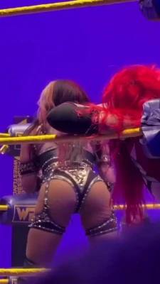 sashabankswwe - Ehm yea, it seems like i was a little bit wet... 😅