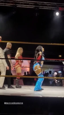 sashabankswwe - it’s a double wrapped tentacle 🥺