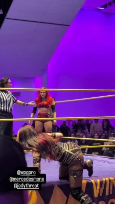 sashabankswwe - Running up stairs wearing a thong 😈