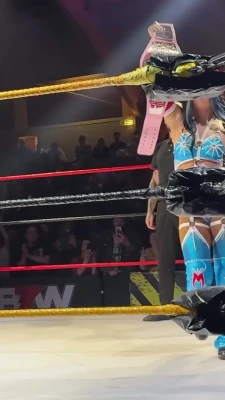 sashabankswwe - What I look like when I first wake up ☀️