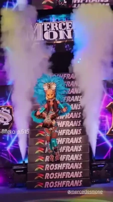 sashabankswwe - Would anyone be interested in seeing me ride a cock?? I'm debating on
