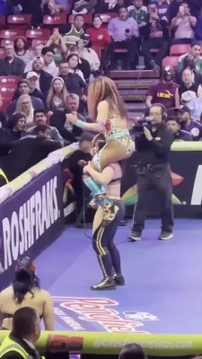 sashabankswwe - Could you help me out a lil? I wanna bang in front of this ocean view