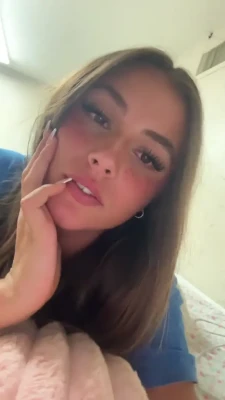 savannahsalvin - My belly is very hungry today