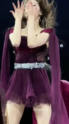 m.by__sana - Taking off the green lace panties and showing you more 🤭