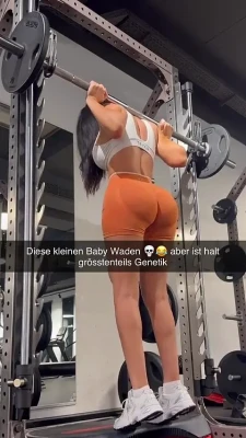 lisadelpiero - comment which one of my holes you want to pop it in.... 👅💋