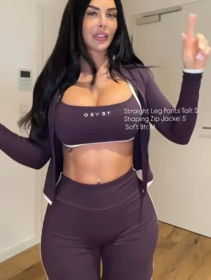 lisadelpiero - wanna join me on the floor? 😋🧽