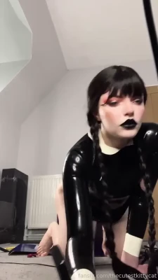 thecutestkittycat - Are you a🍑 or a 🍒guy?