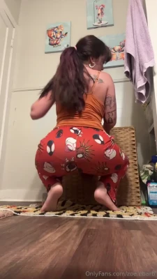 zoeebarb - Happy Thong Thursday updated