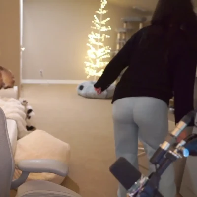 quarterjade - my girlfriend was so wet after i made her orgasm this morning