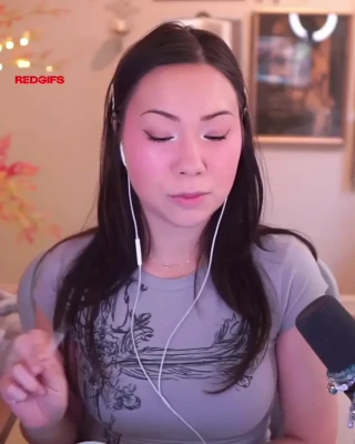 quarterjade - another day, another slay 😍 Cum and chat with me!