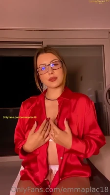 emmaplac18 - I feel like this look really pulls focus to my ass and titties in a