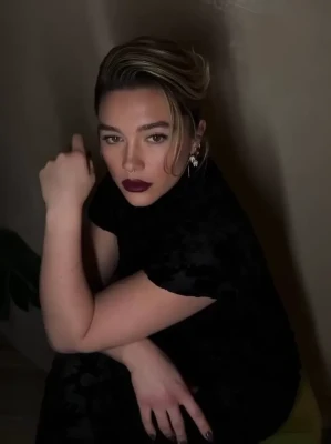florencepugh - would you lick every wrinkle on my scrunched soles?😈