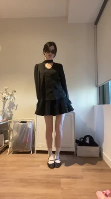 ttvbelle - Anyone wanna pin the tail on the bun bun?  Video going out soon via
