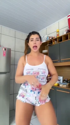 rayfitoficial - A little butt action 🤤😉