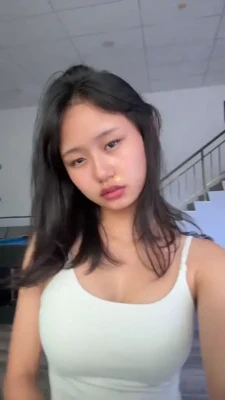 whoareyoulol67 - Come give it a squeeze 💋