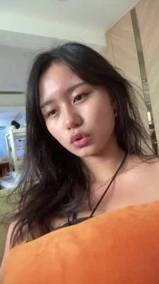 whoareyoulol67 - Hi baby.. do you like me in blue?😆