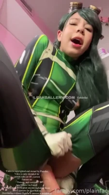 plainfac - Pink Masked Threesome  Hard Nipples Bite  amp  Suck  with  vazielaryan