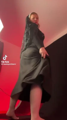 bunnycritter - Started my workout like this and ended up in just shoes.