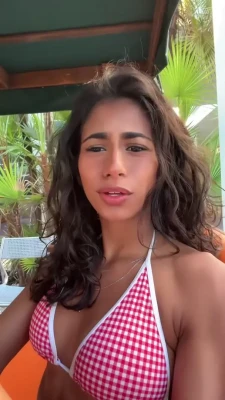 rithi_pulluru - Hey lovelies. I want to know if you enjoy video content more or