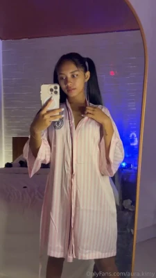 aura.xx - 🍑💦💦💦 Splashing around