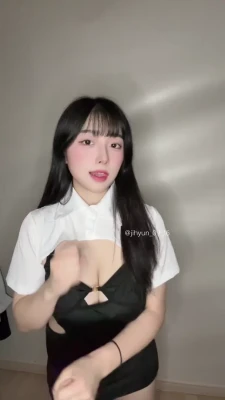 jihyun_09_16 - Did you add me to your Christmas list? 🎄