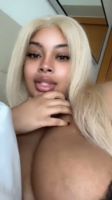 irisqueen59 - How was your weekend baby?