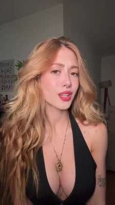 ananda - La tina está espumosa y yo mojada y cachonda🥵🛁