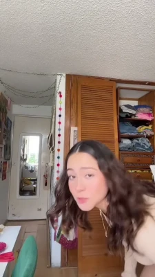 vanneamador - waiting for u to suck on em 🥺