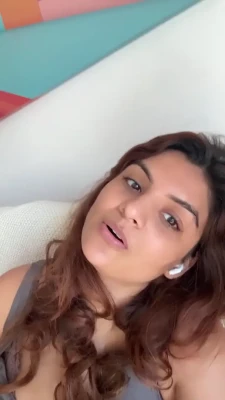 anveshi25 - I see you, checking out my ass, don’t stop.