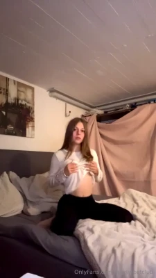 larasweetclub - Should I wear this top to dinner tonight?