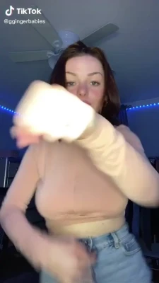 slayvetti - Would you like me to do wonders to you?😈