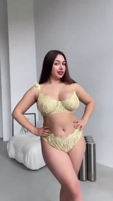 karina400004 - What do you have planned for this fine evening baby?😘