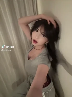 yukiifoxx - Throwback Thursday 🥵🥵🥵 fuck this is a HOT set! Make sure to
