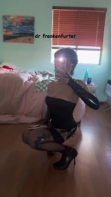 anuheanihipalii - Happy Hump Day loves! 769 likes for a front view of my naked 🐱