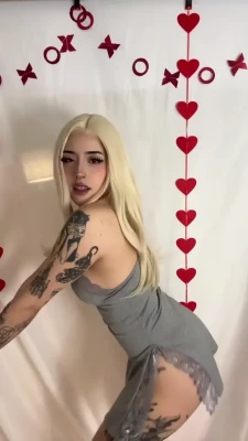shysbizzare - Legs are wide open, I am such a good girl! 🙈🥵💦 You can have
