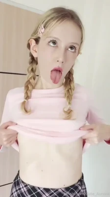 cute_aurora - wanna sniff ?