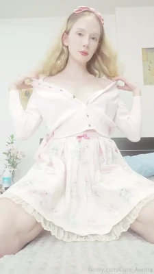 cute_aurora - Where should we film next?? You decide