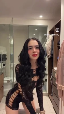 marianagrimaldi__ - Shout out to Jay for today's request 😘 My dms are always open