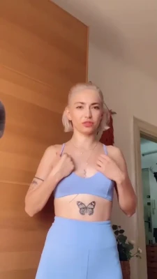 beth.sal - [MELINA GIRL BUNDLE]   20MIN VIDEO + 18 HD PHOTOS & 15 GIFS