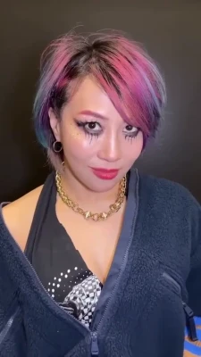 wwe_asuka - Mommy wants to play ❤️