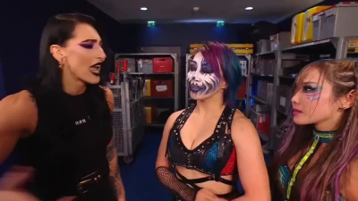 wwe_asuka - some booty and light masturbating in cosplay ;)