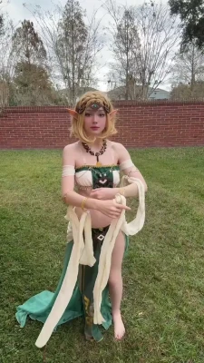 lolyomie - 1 or 2?