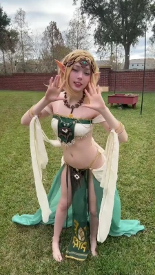 lolyomie - Sorry about the delay, last months renewal reward video will be going