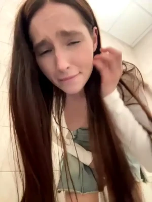 sofia_prettiness - Let me sit on your face... just like this.