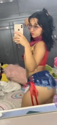 rosieglassy - What s sexier then a hug?